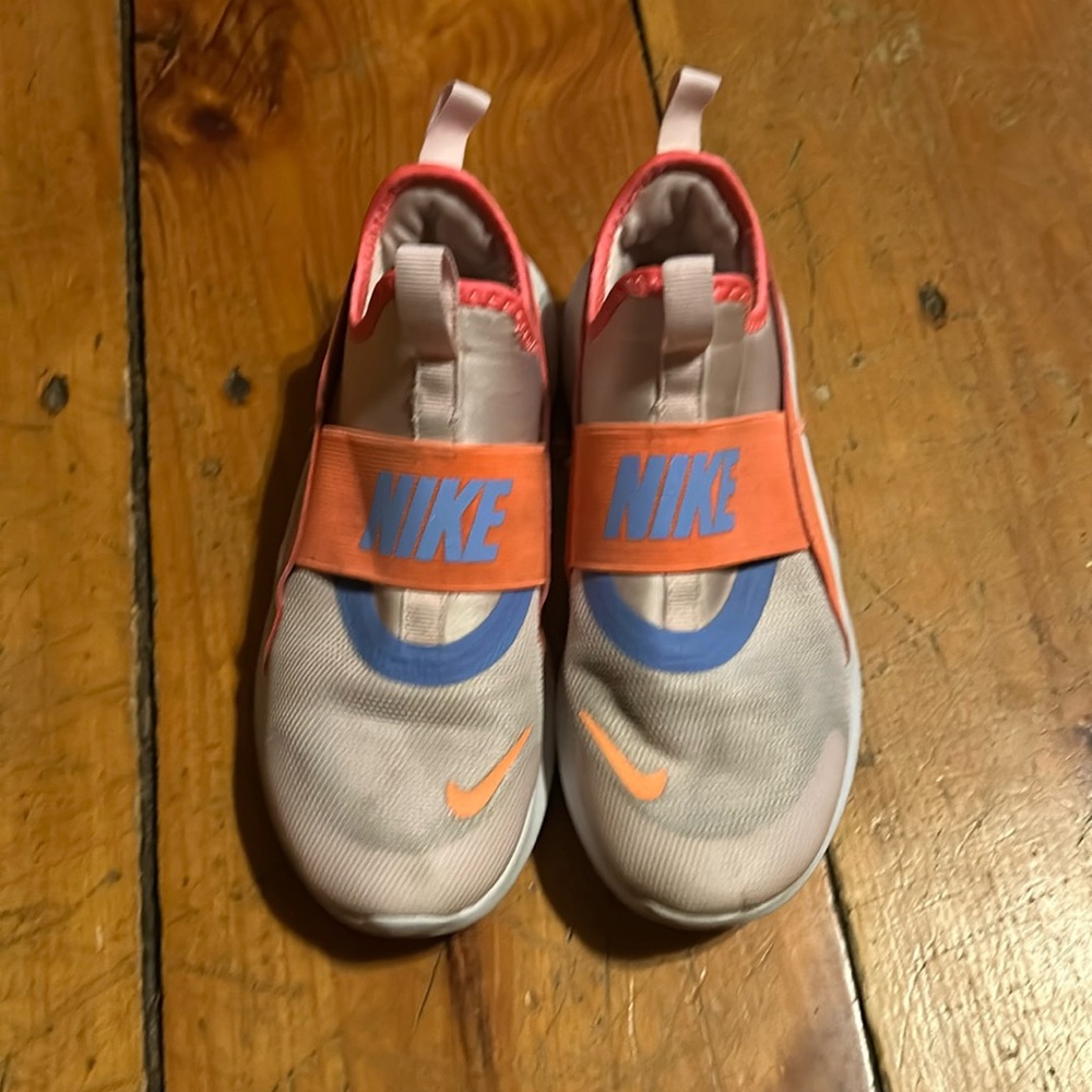 Girls Size 2 Nike Sneakers